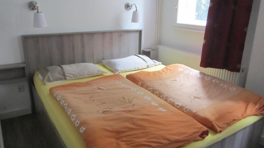 Judy And Sandor Apartmen Budapest Exterior photo